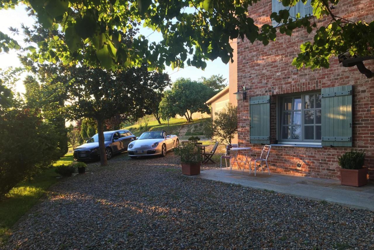 La Casa Del Tiglio Bed & Breakfast Mombaruzzo Exterior photo